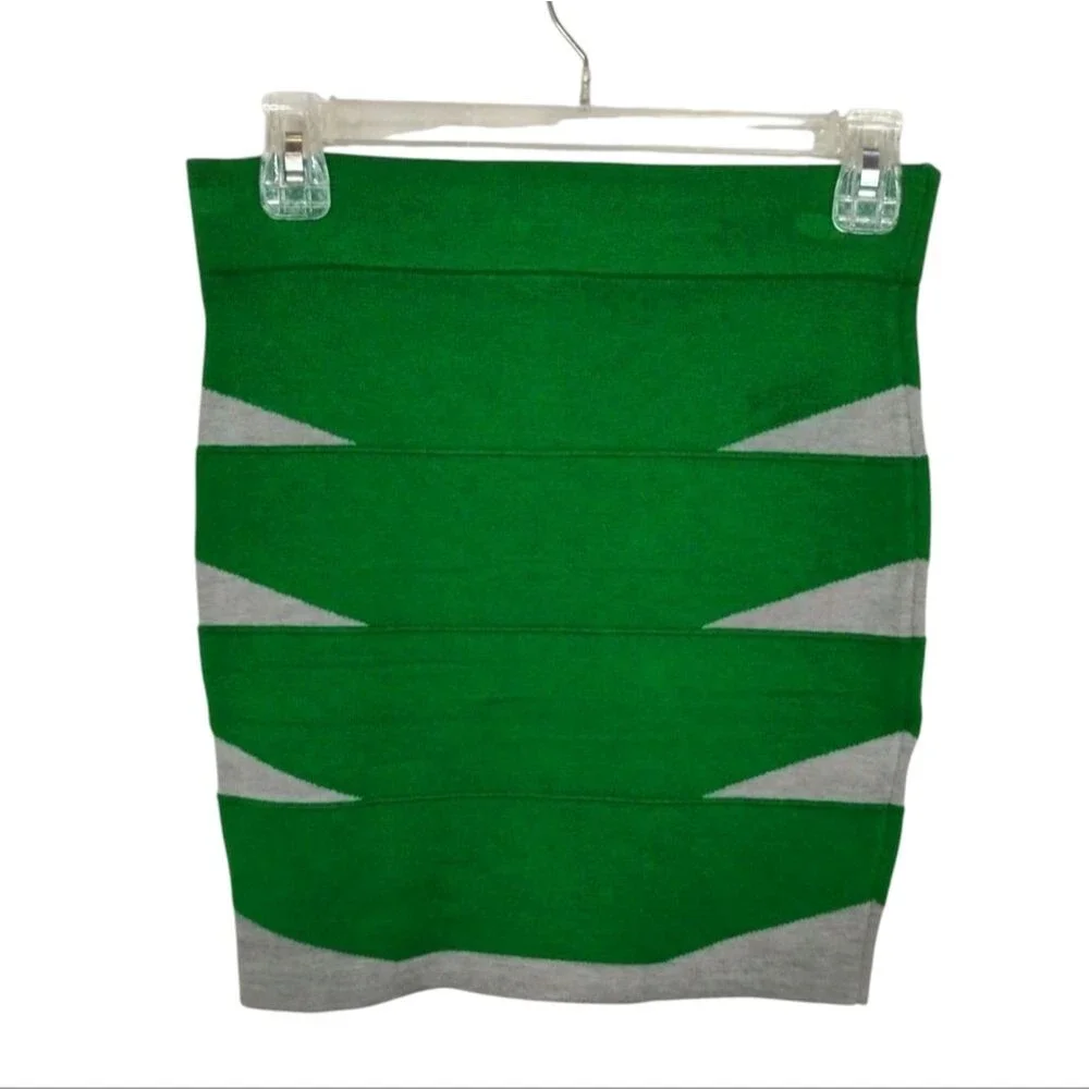 Lucy & Co. Green and Gray Sweater Mini Skirt Size M/L NWT